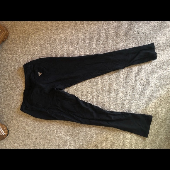3 Pairs Guess Pants - Picture 1 of 8
